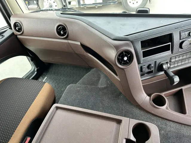 日野 プロフィア 2DG-FW1AHGの写真22