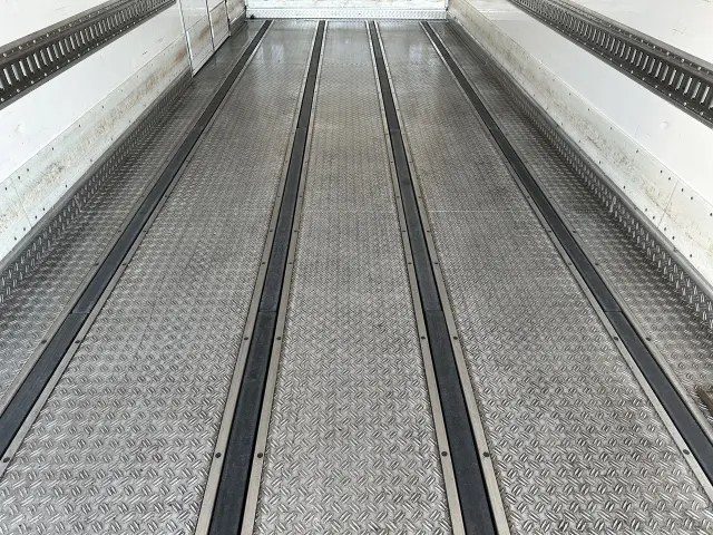 いすゞ フォワード 2RG-FSR90T2の写真13