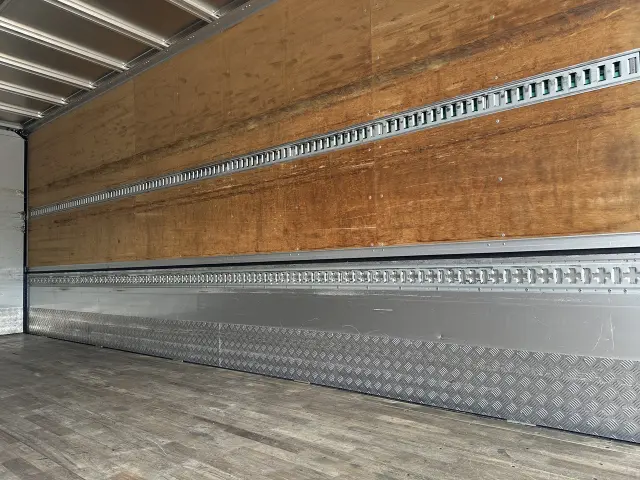 いすゞ フォワード 2RG-FRR90T2の写真16