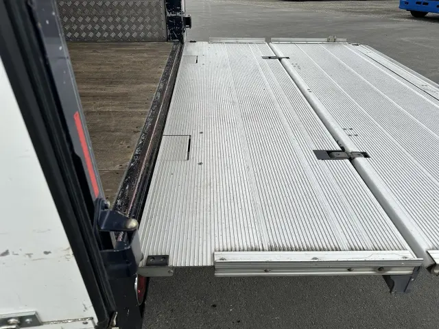 いすゞ フォワード 2RG-FRR90T2の写真33