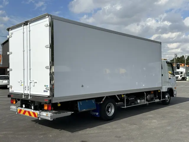 三菱 ファイター 2KG-FK65Fの写真2