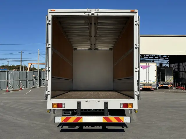 三菱 ファイター 2KG-FK72Fの写真12