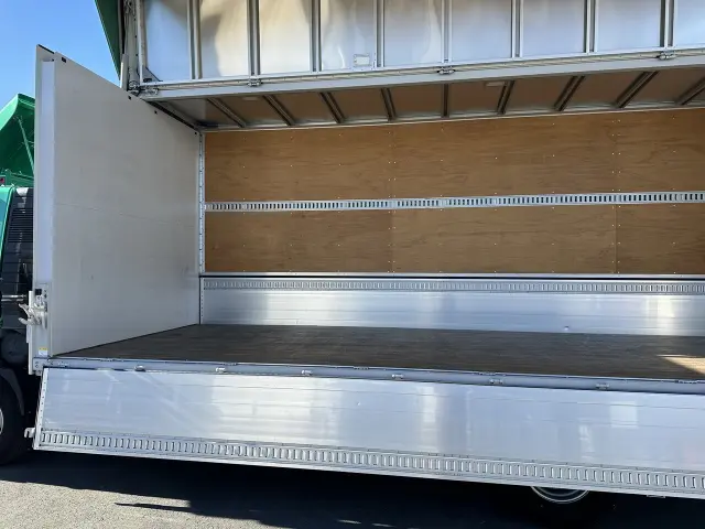 三菱 ファイター 2KG-FK72Fの写真17