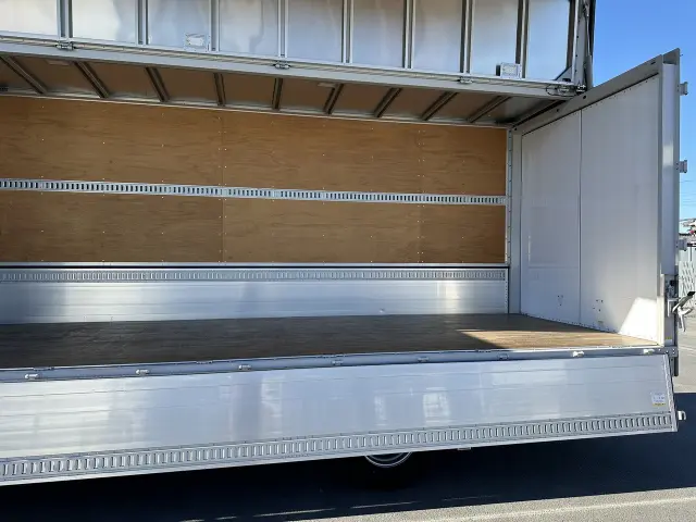 三菱 ファイター 2KG-FK72Fの写真18