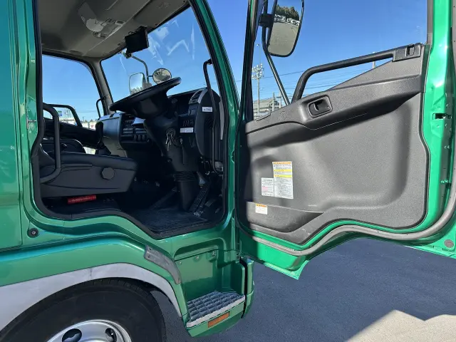 三菱 ファイター 2KG-FK72Fの写真20