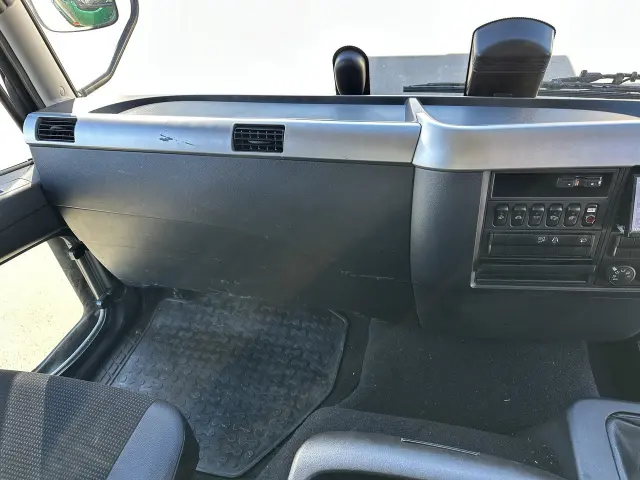 三菱 ファイター 2KG-FK72Fの写真22