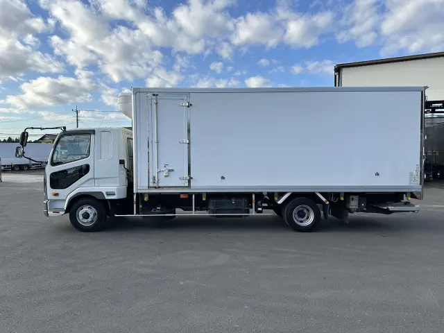 三菱 ファイター 2KG-FK62Fの写真4