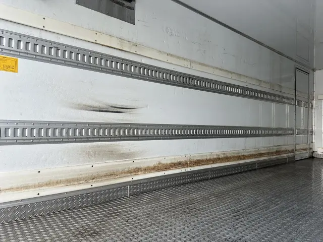 三菱 ファイター 2KG-FK62Fの写真14