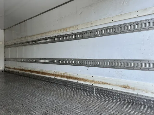 三菱 ファイター 2KG-FK62Fの写真17