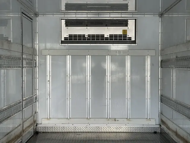 三菱 ファイター 2KG-FK62Fの写真18