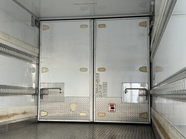 三菱 ファイター 2KG-FK62Fの写真19