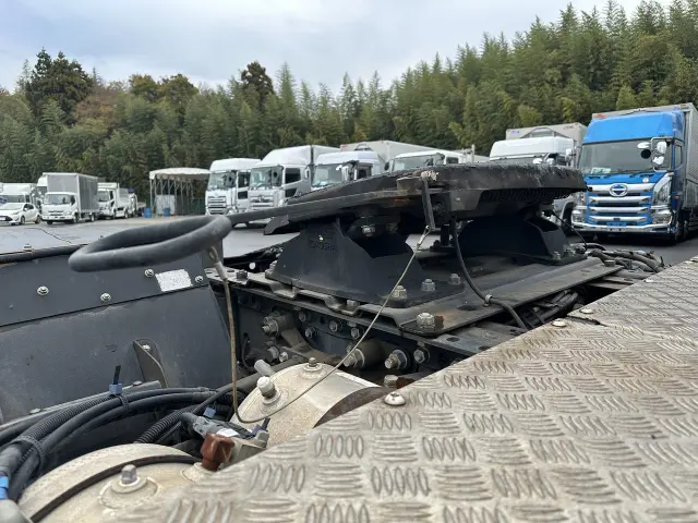 いすゞ ギガ 2KG-EXD52CDの写真13