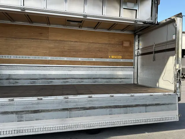 いすゞ フォワード 2RG-FRR90T2の写真16