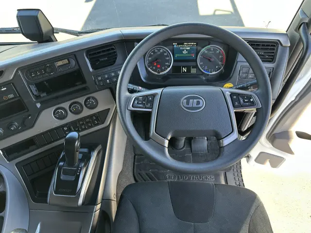 ＵＤ クオン 2PG-CG5CAの写真21