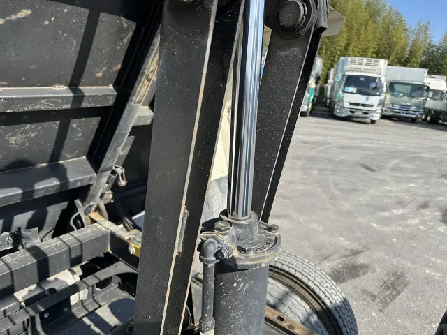 いすゞ フォワード 2RG-FRR90S2の写真16