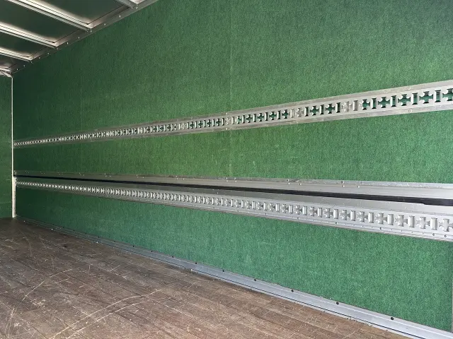 三菱 ファイター 2KG-FK64Fの写真16