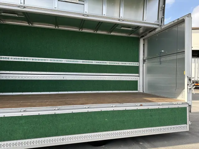 三菱 ファイター 2KG-FK64Fの写真18