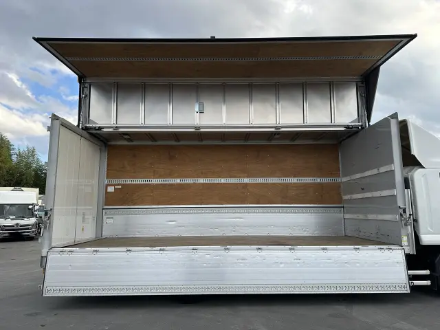 いすゞ フォワード 2RG-FRR90T2の写真8