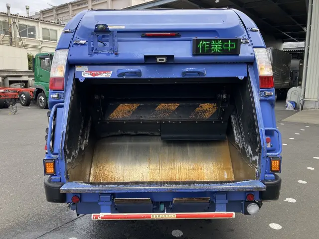 いすゞ エルフ TPG-NMR85ANの写真15