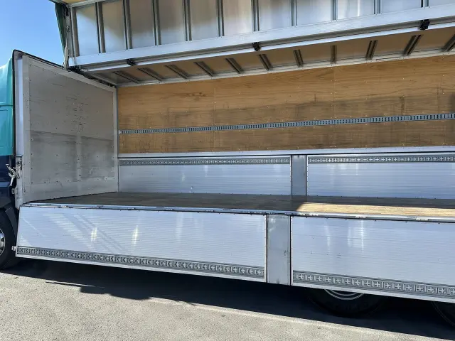 日野 プロフィア 2DG-FR1AHGの写真17