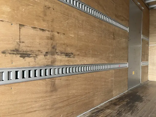 いすゞ エルフ 2RG-NLR88ANの写真14