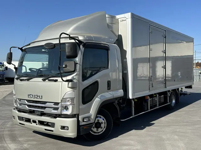 いすゞ フォワード 2PG-FRR90T2の写真1