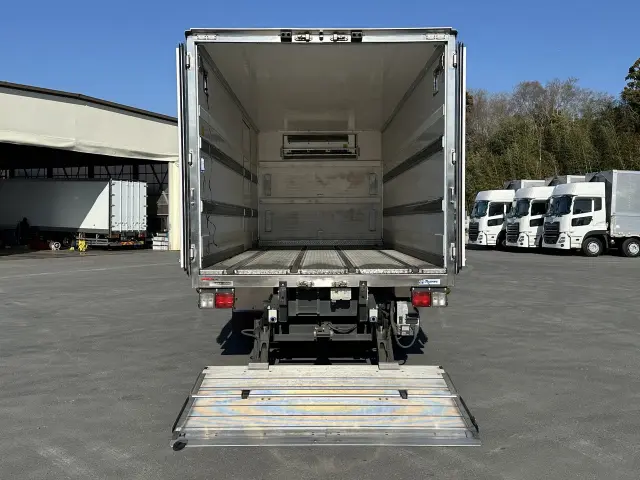 いすゞ フォワード 2PG-FRR90T2の写真12