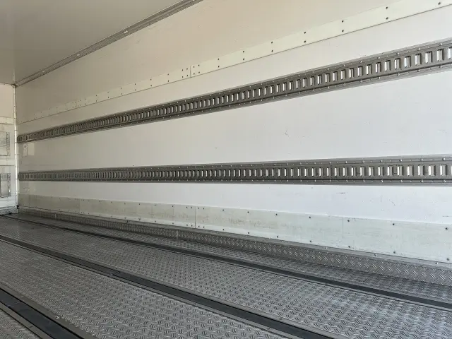 いすゞ フォワード 2PG-FRR90T2の写真17