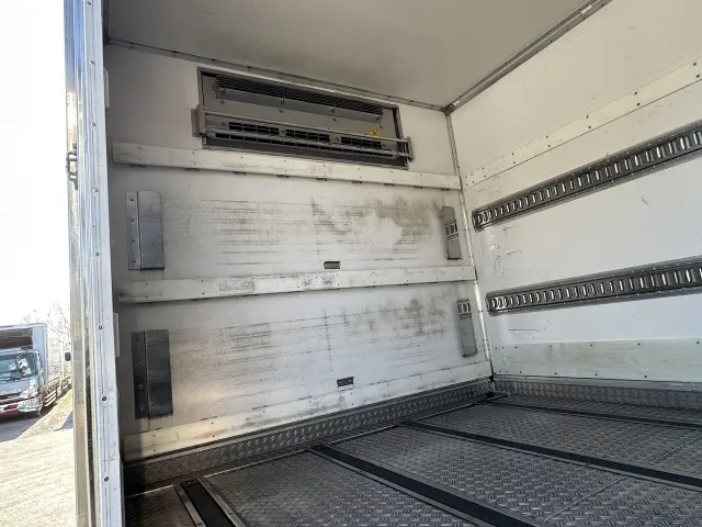 いすゞ フォワード 2PG-FRR90T2の写真18