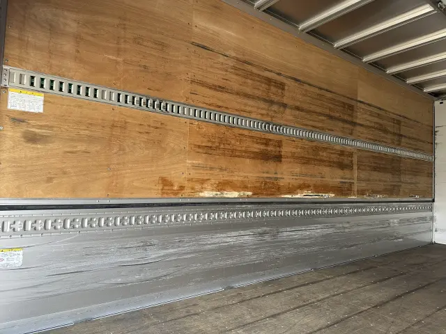 いすゞ フォワード 2RG-FRR90T2の写真14