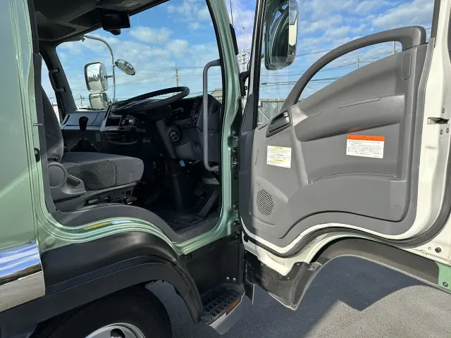 いすゞ フォワード 2RG-FRR90T2の写真20