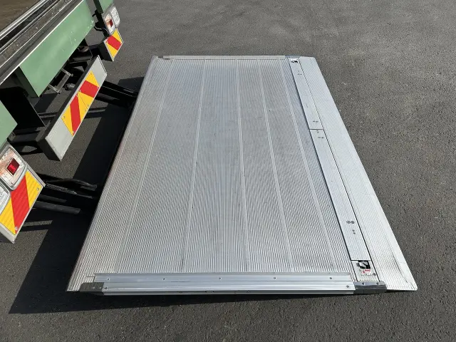 いすゞ フォワード 2RG-FRR90T2の写真32