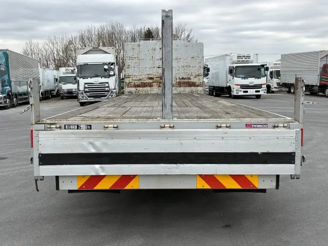 三菱 ファイター 2KG-FK61Fの写真3