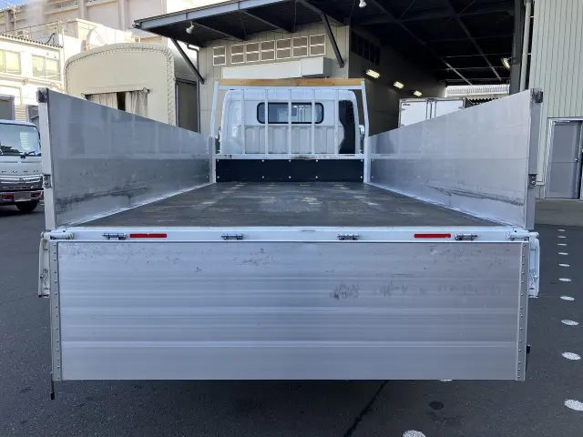 三菱 キャンター 2PG-FEB90の写真3