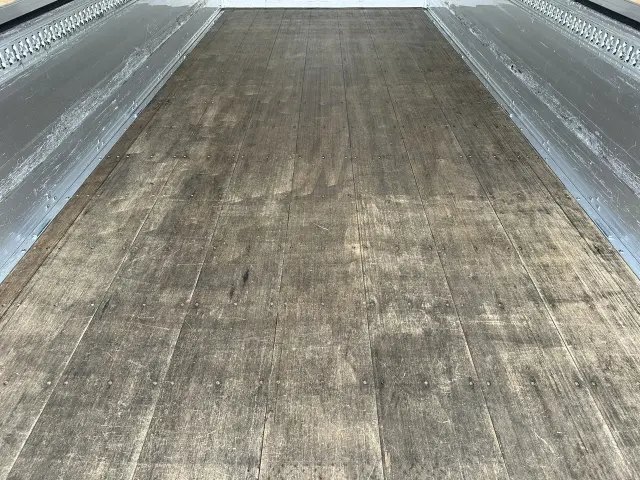 いすゞ フォワード 2RG-FRR90T2の写真13