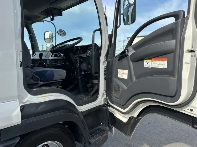 いすゞ フォワード 2RG-FRR90T2の写真20