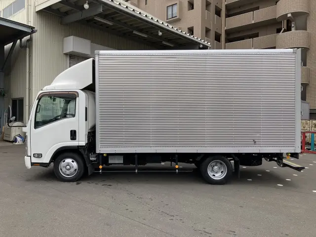 いすゞ エルフ TRG-NPR85ANの写真4