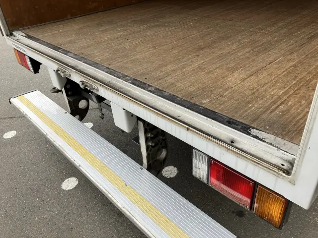 いすゞ エルフ TRG-NPR85ANの写真18