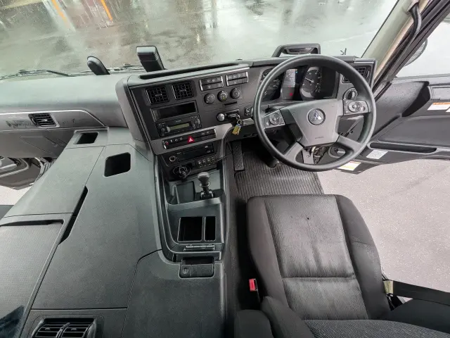 三菱 スーパーグレート 2PG-FU74HZの写真21