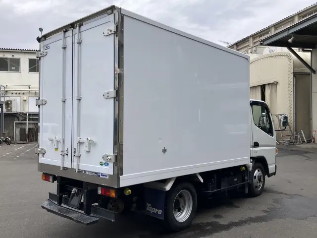 三菱 キャンター 2PG-FBAV0の写真2
