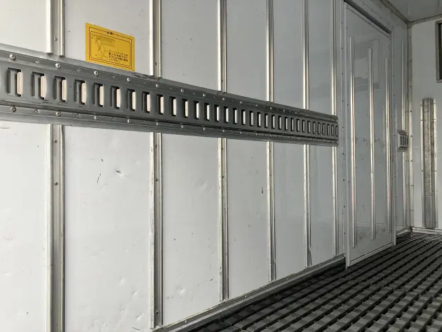 三菱 キャンター 2PG-FBAV0の写真14