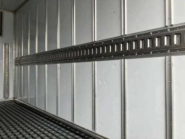 三菱 キャンター 2PG-FBAV0の写真17