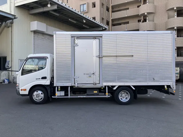 日野 デュトロ TKG-XZU650Mの写真4