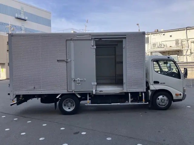 日野 デュトロ TKG-XZU650Mの写真10