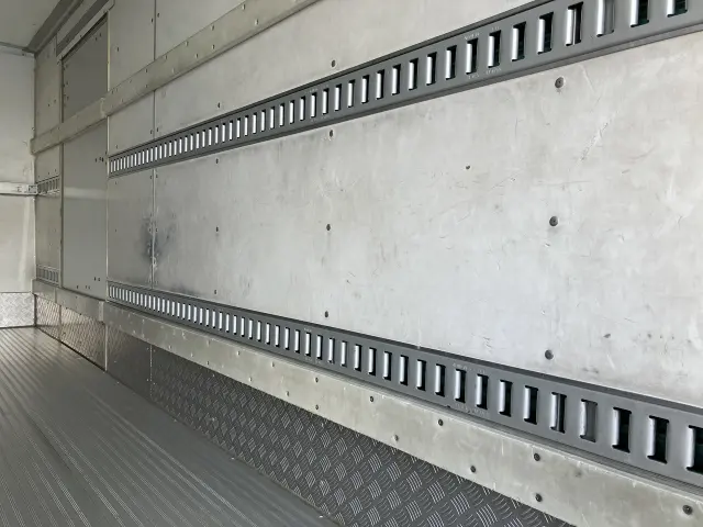 日野 デュトロ TKG-XZU650Mの写真16