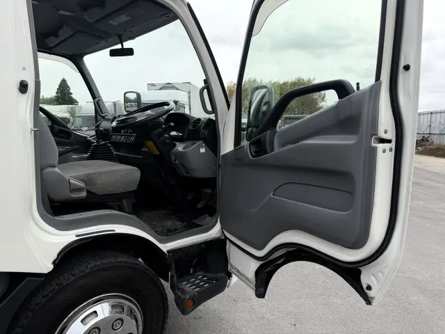 日野 デュトロ TKG-XZU720Mの写真19