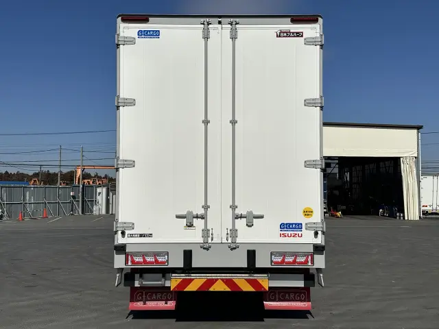 いすゞ ギガ 2PG-CYJ77Dの写真3