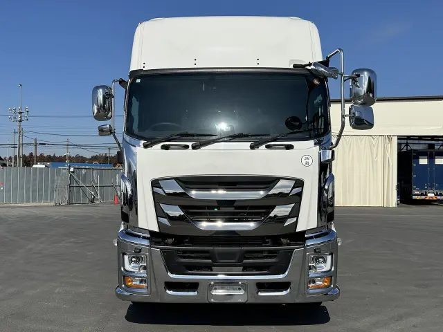 いすゞ ギガ 2PG-CYJ77Dの写真10