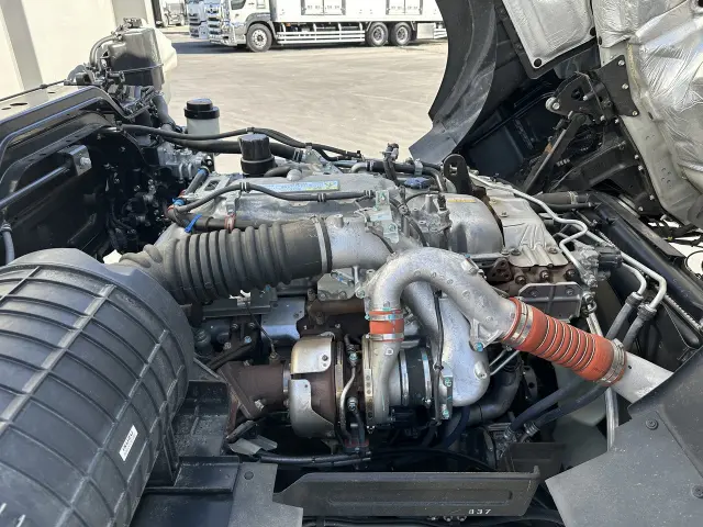 いすゞ ギガ 2PG-CYJ77Dの写真24