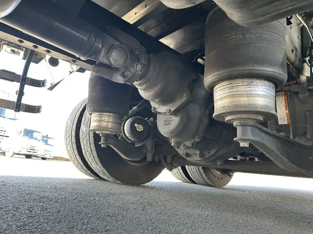 いすゞ ギガ 2PG-CYJ77Dの写真27